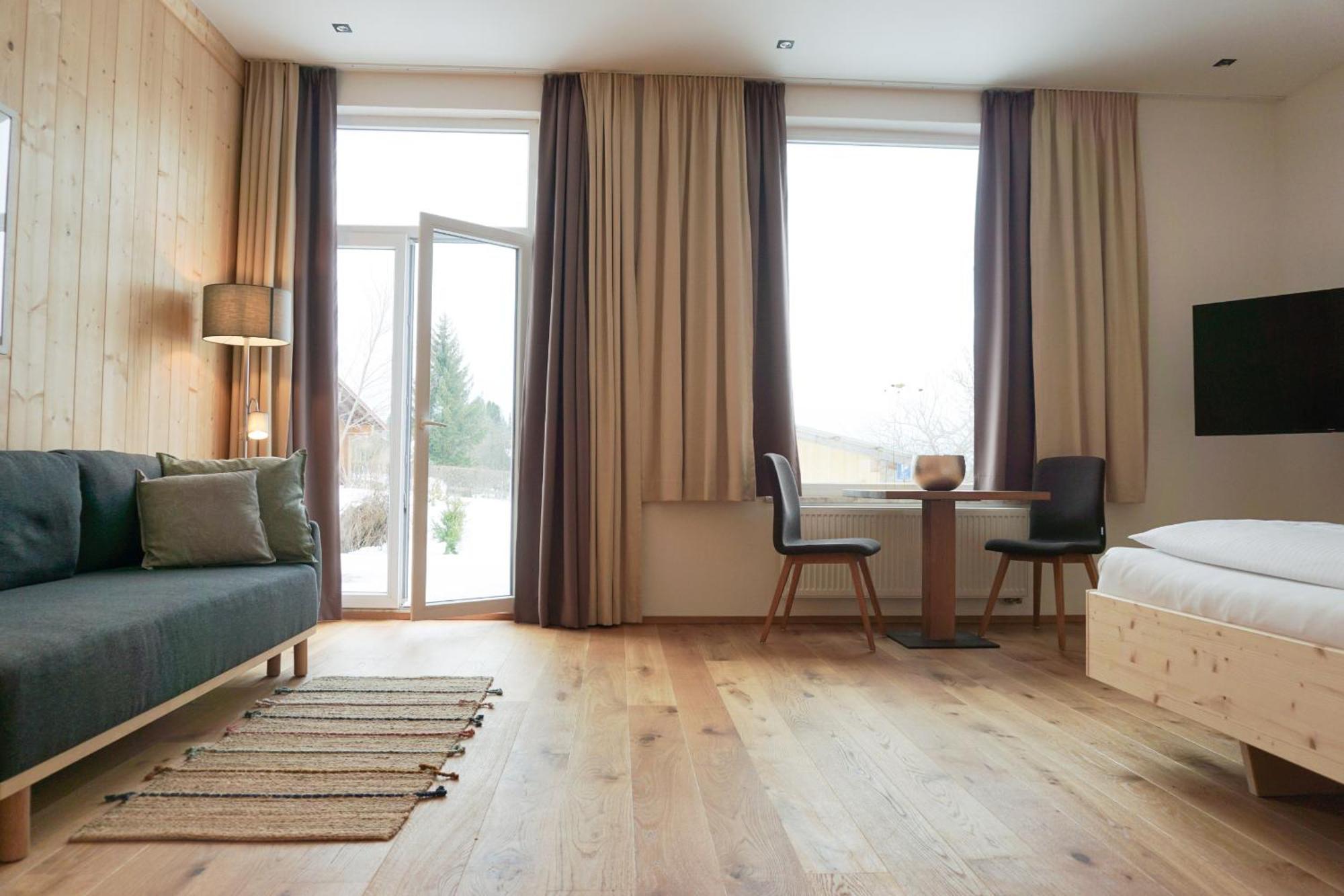 Landhotel Und Gasthof Kirchberger Wildsteig Номер фото